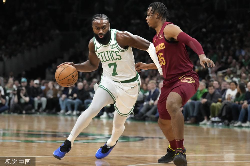 当他第一次 当他第一次