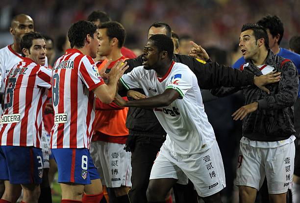 年赢得三冠 年赢得三冠