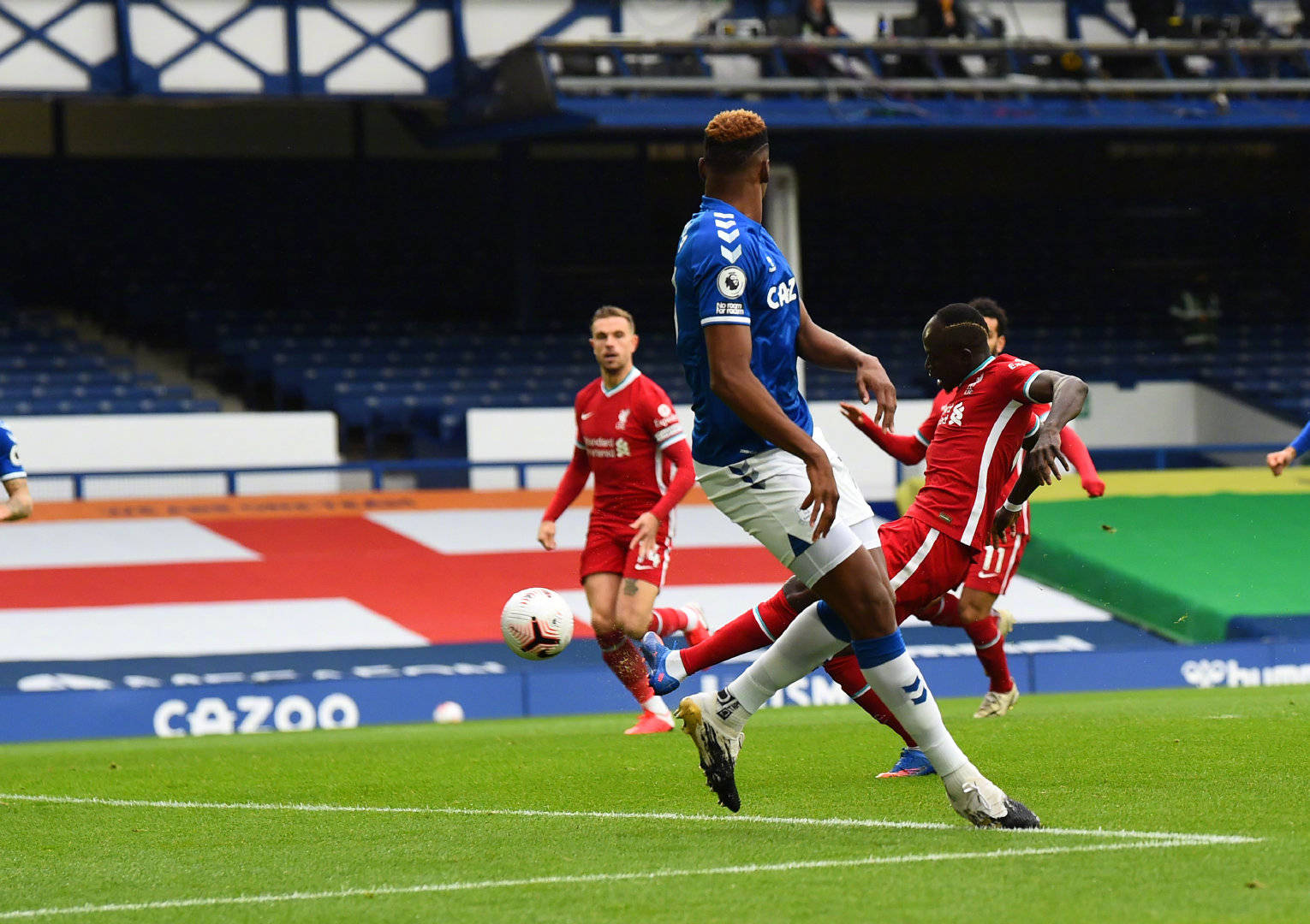 抱团成名 抱团成名